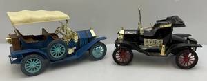 lot 100 image: Misc. BEAM Collectible Car Decanters (EMPTY)