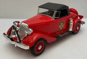 lot 106 image: Collectible 1934 Fire Chief Decanter (EMPTY)