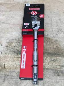 lot 54 image: Craftsman V Series 12 Drive Ratchet Model # CMMT86331V 12272410