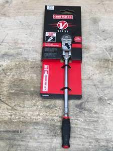 lot 55 image: Craftsman V Series 14 Drive Comfort Grip Long Flex Head Ratchet Model # CMMT8606V 1227248