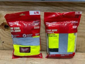 lot 39 image: MILWAUKEE Lot of 2- LargeXL Yellow Class 2 Mesh High Visibility Safety Vests