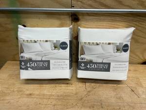 lot 117 image: MEMBERS MARK Lot of 2- 450 Thread Count 4-Piece Sheet Sets- Queen