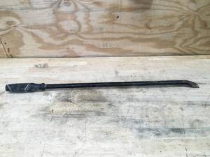 lot 173 image: Husky Prybar