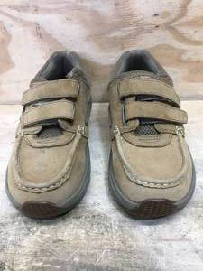 lot 19 image: Tan Velcro Shoes Size 9.5