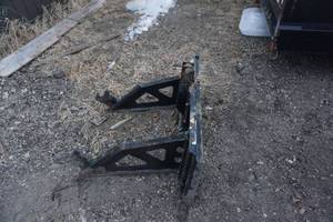 Universal Mount Bobcat Skid Loader Skid Steer 3 Point Implement Attachment