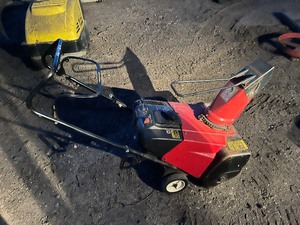 Honda HS621 Snow Blower