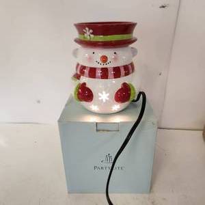 lot 47 image: PartyLite Scentglow Frosty Warmer P90502 Great Condition