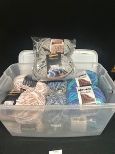 Tote of Mix Pink, Mix blue, Mix Purple Bernat Blanket Yarn