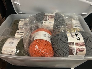 Tote of Bernat Blanket Yarn (Mix, Orange, Green, Grey)