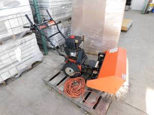 lot 13 image: Ariens 32 Snow Brush 5.5 HP - Electric Start.
