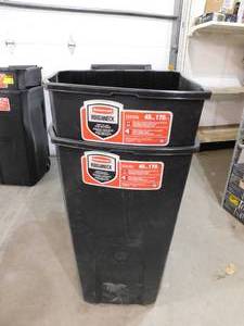 lot 51 image: (2) Rubbermaid Roughneck 45 Gal. Black Wheeled Vented Trash Can