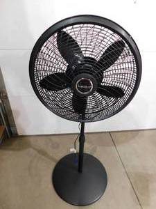 lot 60 image: 20 Tower Fan