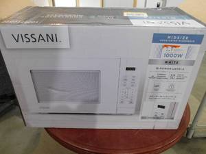 lot 61 image: Vissani 1.1 cu. ft. Countertop Microwave Oven in White