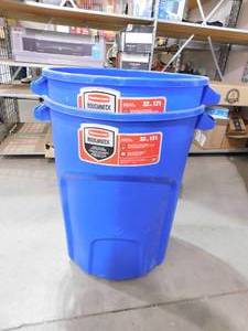 lot 50 image: (2) Rubbermaid Roughneck 32 Gal. Vented Outdoor Recycling Bin with Lid