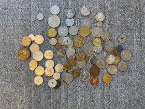 BAG OF MIXED FOREIGN COINS