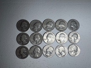 LOT OF 15 SILVER QUARTERS MIXED DATES