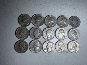 LOT OF 15 SILVER QUARTERS MIXED DATES