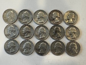 LOT OF 15 SILVER QUARTERS MIXED DATES