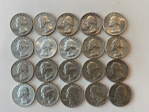 LOT OF 20 SILVER QUARTERS MIXED DATES