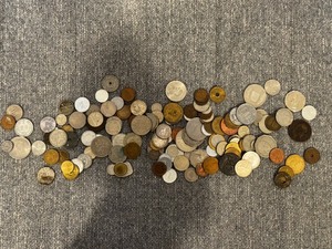 MIXED BAG OF FOREIGN COINS 15OZ