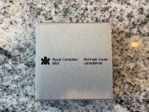 ROYAL CANADIAN MINT NATIONAL PARK SILVER COIN 1985