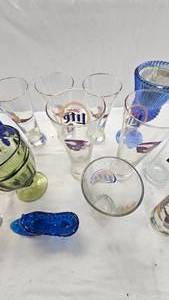 lot 25 image: Assorted GlassesBeerPheasant