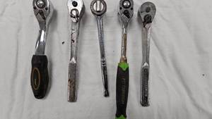 lot 30 image: Ratchet Lot