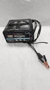 lot 57 image: Schumacher Battery Charger
