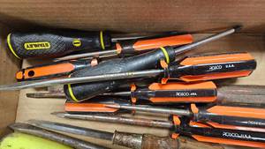 lot 96 image: Rosco Screwdrivers