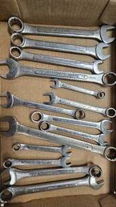 lot 100 image: Wrenches
