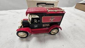 lot 198 image: 1913 Model T Delivery Bank