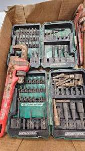 lot 258 image: Pipe Wrenches and Screwdriver Bit Set
