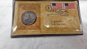 lot 266 image: Postal Service Bicentennial Commemorative Coin