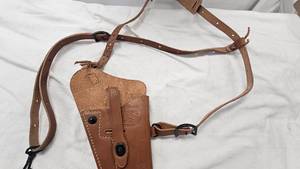 lot 38 image: WW II 1911 Replica Leather Holster