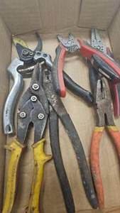 lot 283 image: Wire Cutters