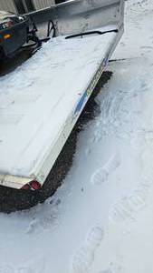 lot 320 image: 2002 Aluminum Karavan 8.5x10 Double Snowmobile Trailer
