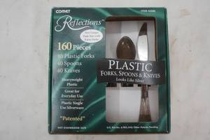 lot 15 image: Plastic silverware lot of 160 pieces