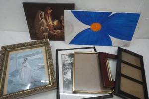 lot 13 image: Picture lot with frames, original art and antique picture