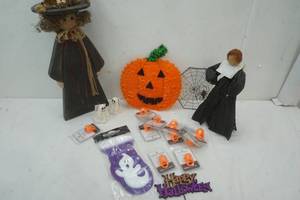lot 28 image: Halloween decor lot, wooden witch