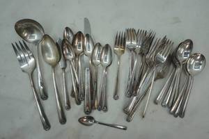 lot 48 image: Flatware silver plate