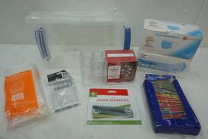 lot 51 image: Party supplies