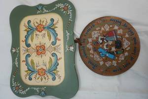 lot 186 image: wooden Swedish or Norwegian art. Karen Nelson #2304