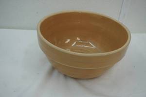 lot 195 image: vintage stoneware bowl