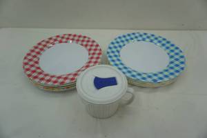 lot 212 image: Melmac plates. 12ct with corning ware cup and lid