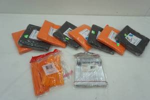 lot 213 image: plasticware and napkins. New in packaging. Halloween colors