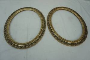 lot 239 image: metal shelfpie plate rack