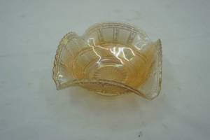 lot 304 image: vintage imperial glass, carnival glass