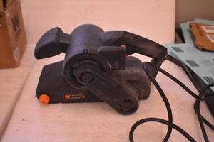 WEN HB321V 7.5-Amp 3-by-21-Inch Variable Speed Handheld Portable Belt Sander