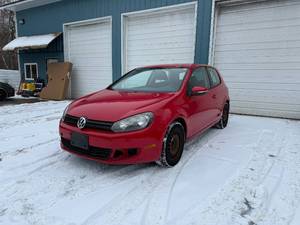 2010 Volkswagen Golf 2.5L with 141,000 miles