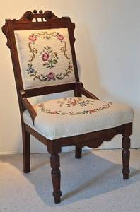 lot 76 image: Ornately Carved Vintage Chair